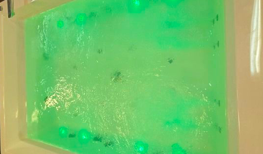 Whirlpool Badewanne Whirlsystem Excellent 